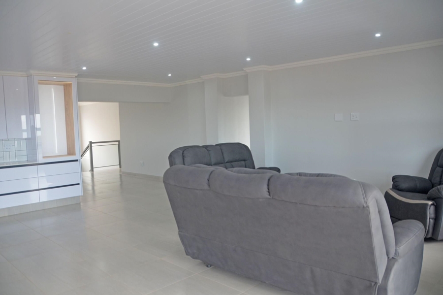 4 Bedroom Property for Sale in Monte Christo Western Cape